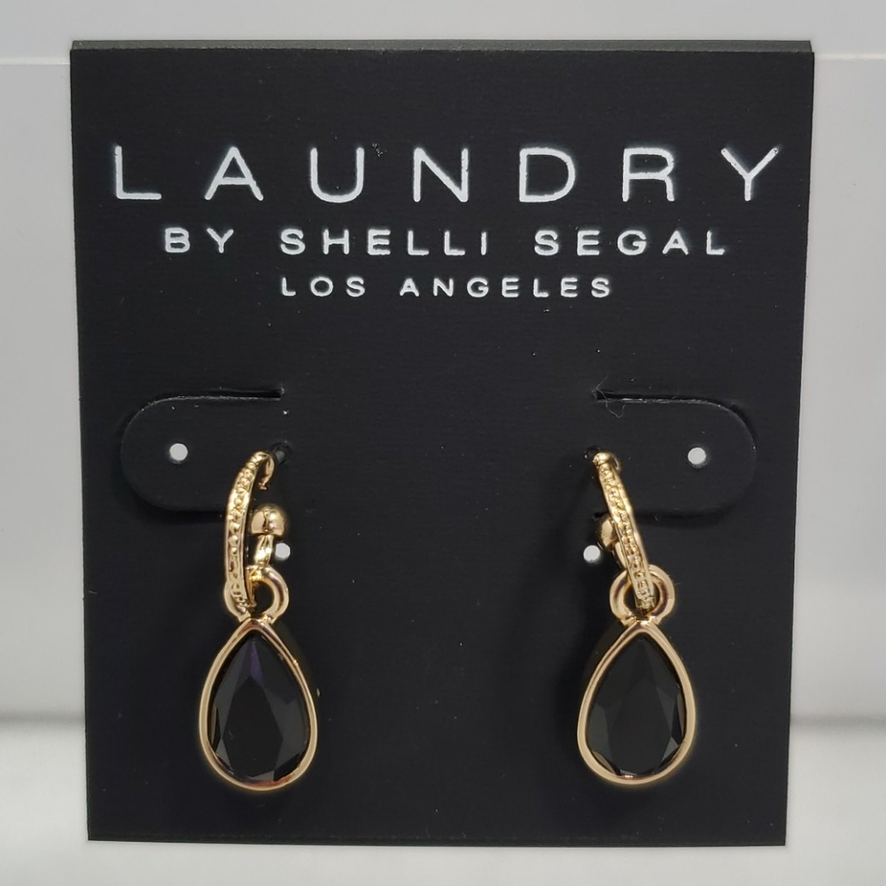 Laundry gold with black stone pierced earrings